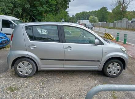Daihatsu - Sirion
