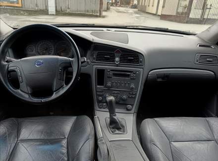 Volvo - V70