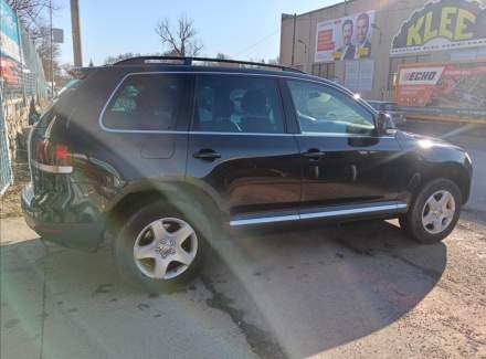 Volkswagen - Touareg