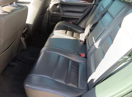 Volkswagen - Touareg