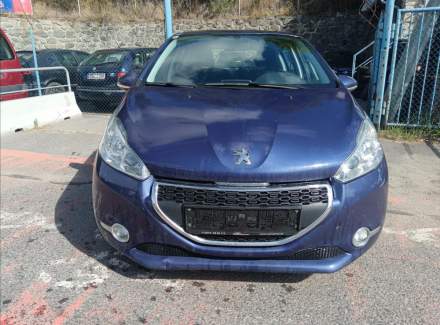 Peugeot - 208