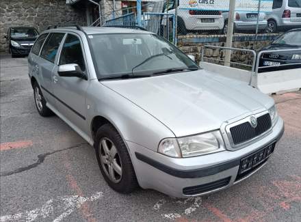 Škoda - Octavia