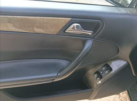 Mercedes-Benz - C-class