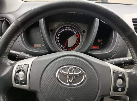 Toyota - Urban Cruiser