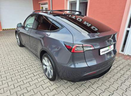 Tesla - Model Y