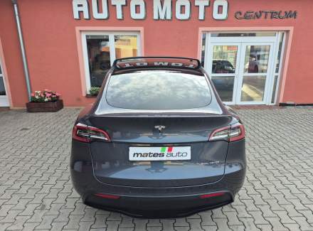 Tesla - Model Y