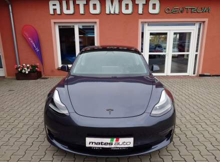 Tesla - Model 3