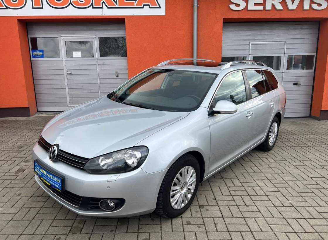 Volkswagen - Golf