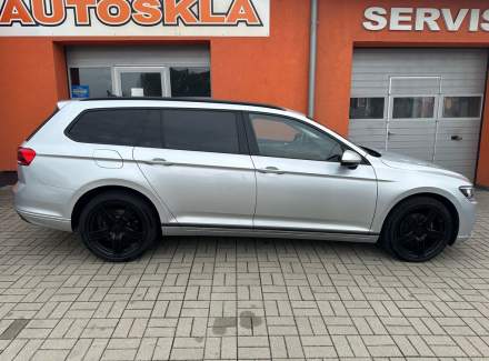 Volkswagen - Passat
