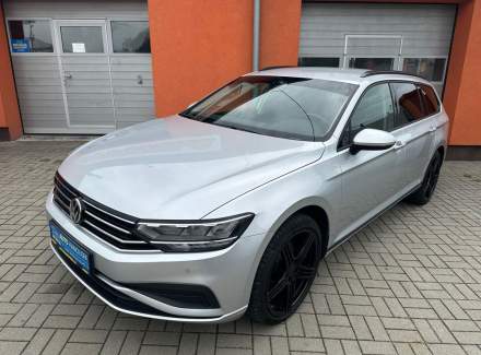 Volkswagen - Passat