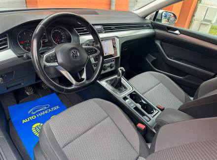 Volkswagen - Passat