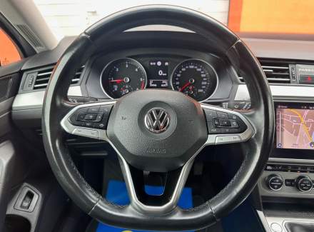 Volkswagen - Passat