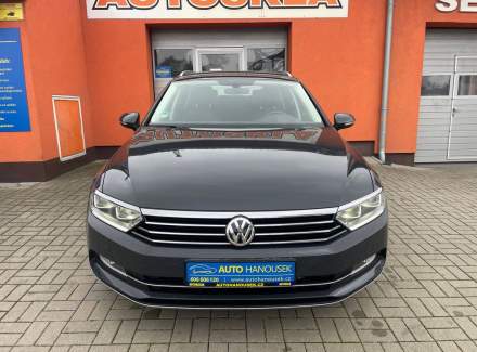 Volkswagen - Passat