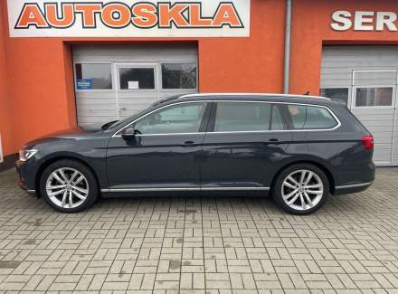 Volkswagen - Passat