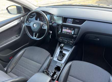 Škoda - Octavia
