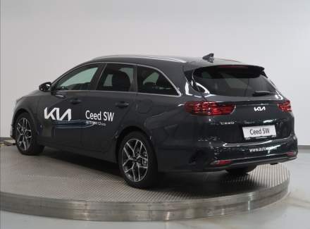 Kia - Cee'd