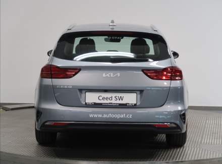 Kia - Cee'd
