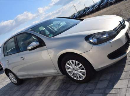 Volkswagen - Golf