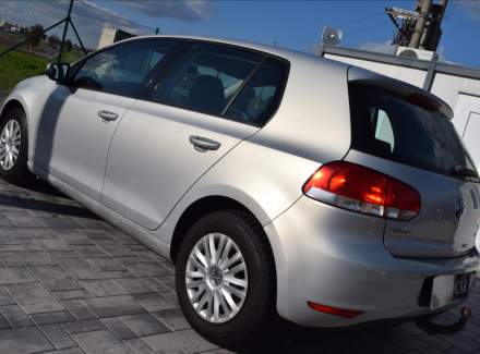 Volkswagen - Golf