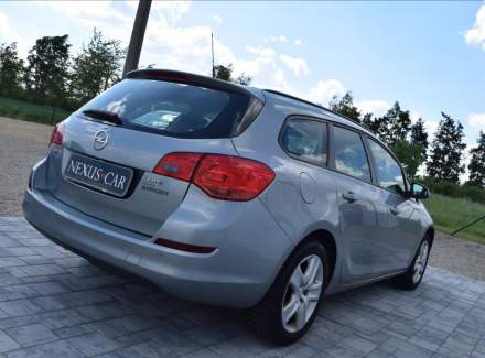 Opel - Astra