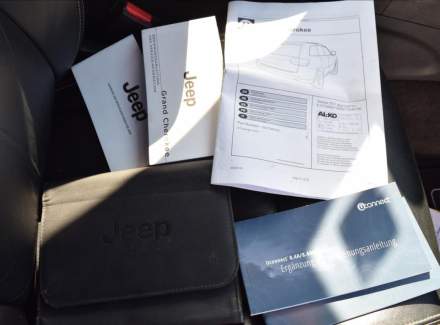 Jeep - Grand Cherokee