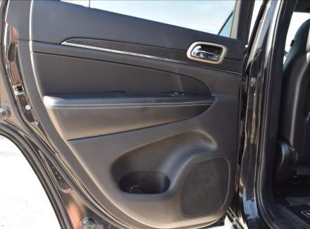 Jeep - Grand Cherokee