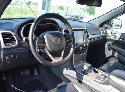 Jeep - Grand Cherokee