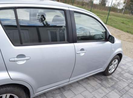 Daihatsu - Sirion