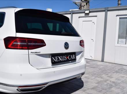 Volkswagen - Passat