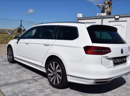 Volkswagen - Passat
