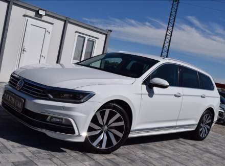 Volkswagen - Passat