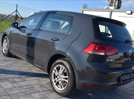 Volkswagen - Golf