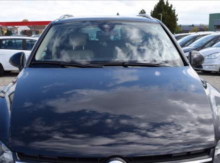 Volkswagen - Touareg