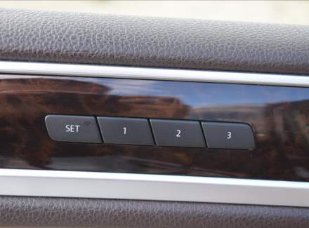 Volkswagen - Touareg