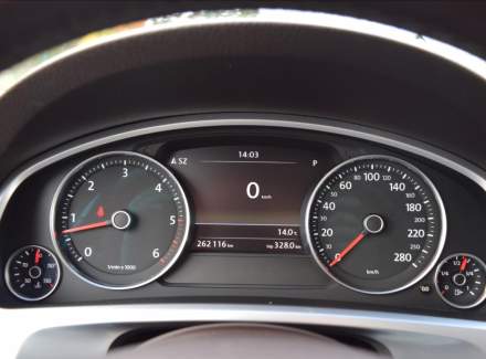 Volkswagen - Touareg