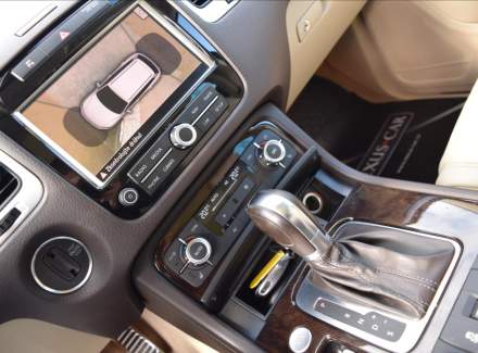 Volkswagen - Touareg