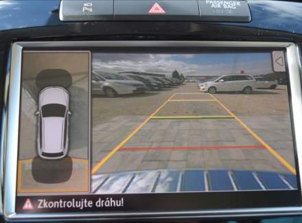 Volkswagen - Touareg