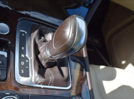 Volkswagen - Touareg