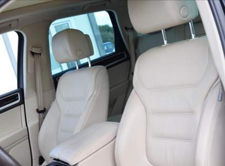 Volkswagen - Touareg