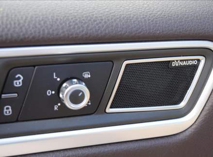 Volkswagen - Touareg