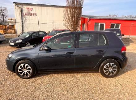 Volkswagen - Golf