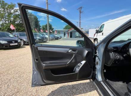 Mercedes-Benz - C-class