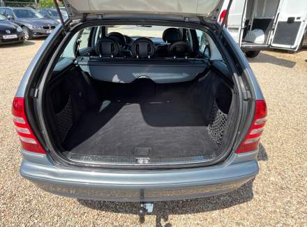 Mercedes-Benz - C-class