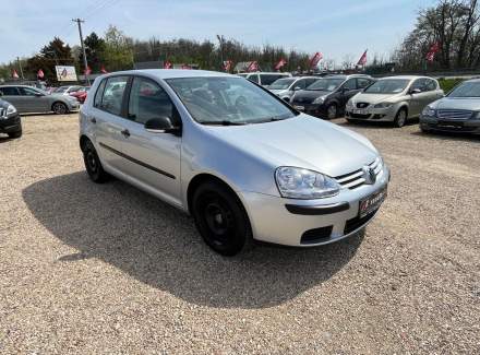 Volkswagen - Golf