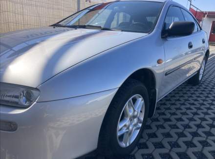 Mazda - 323