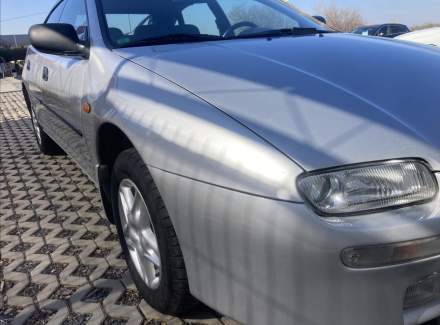 Mazda - 323