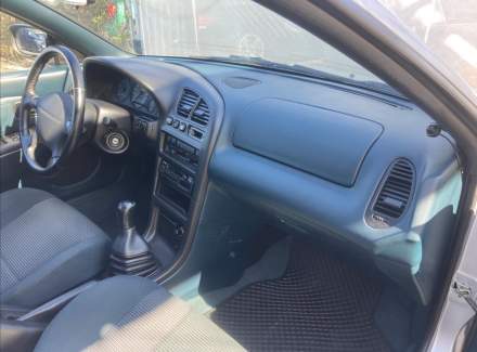 Mazda - 323