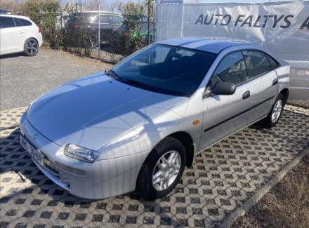 Mazda - 323