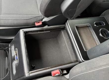 Mercedes-Benz - V-class