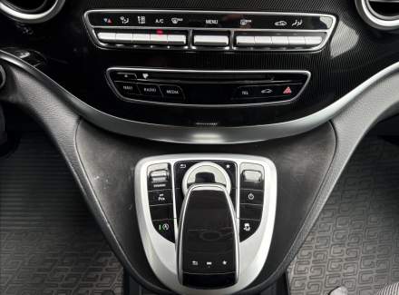 Mercedes-Benz - V-class